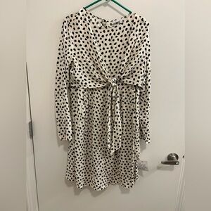 NWT ASOS Cream and Black Polka Dot Long Sleeve Dress Tie in Front